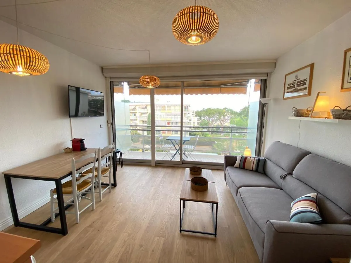 06N - Joli Studio - Piscine - Tennis - Clim - Proche Mer Apartment Saint-Laurent-du-Var 0*,